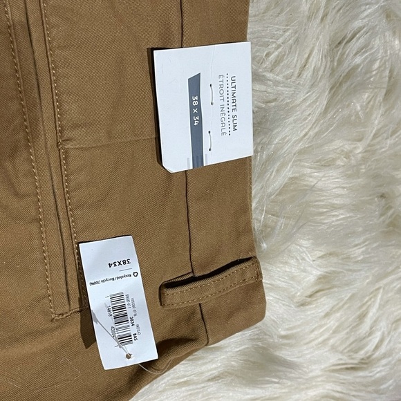 Old navy khaki pants - Picture 4 of 8